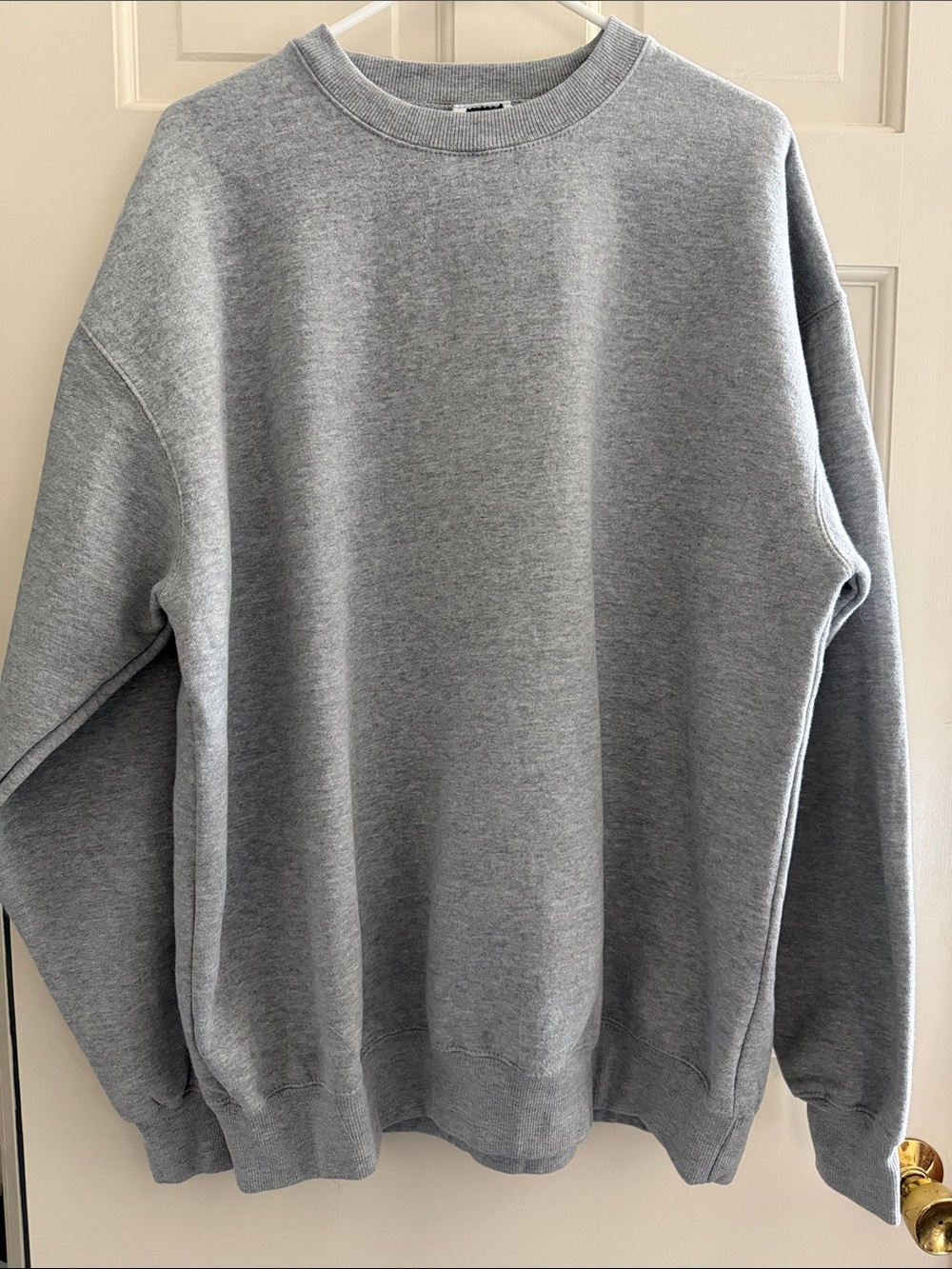 Men's Crewneck Sweatshirt in Heather Gray